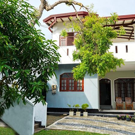Stay At Richmondhill Гале Екстериор снимка