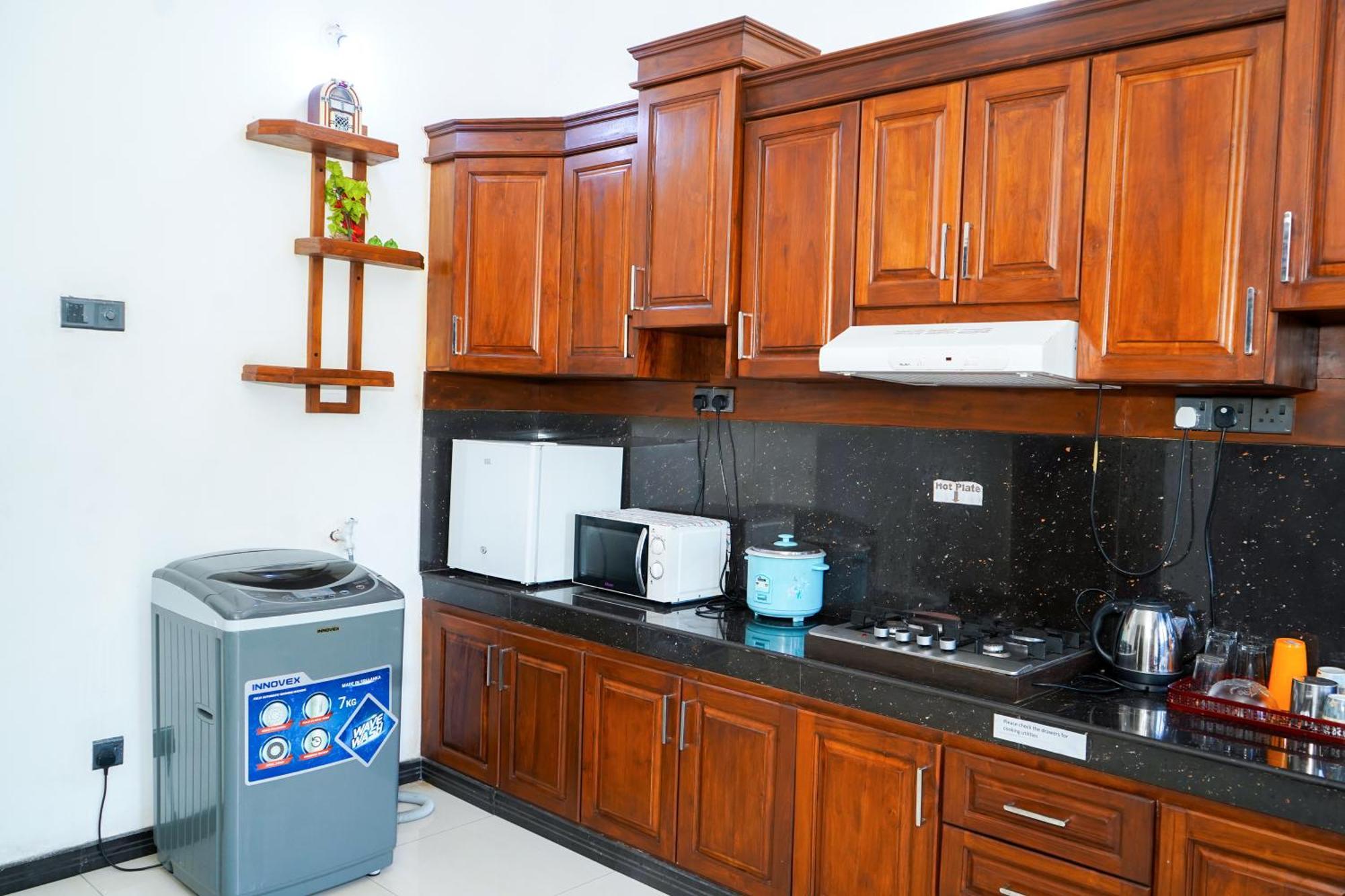 Stay At Richmondhill Гале Екстериор снимка