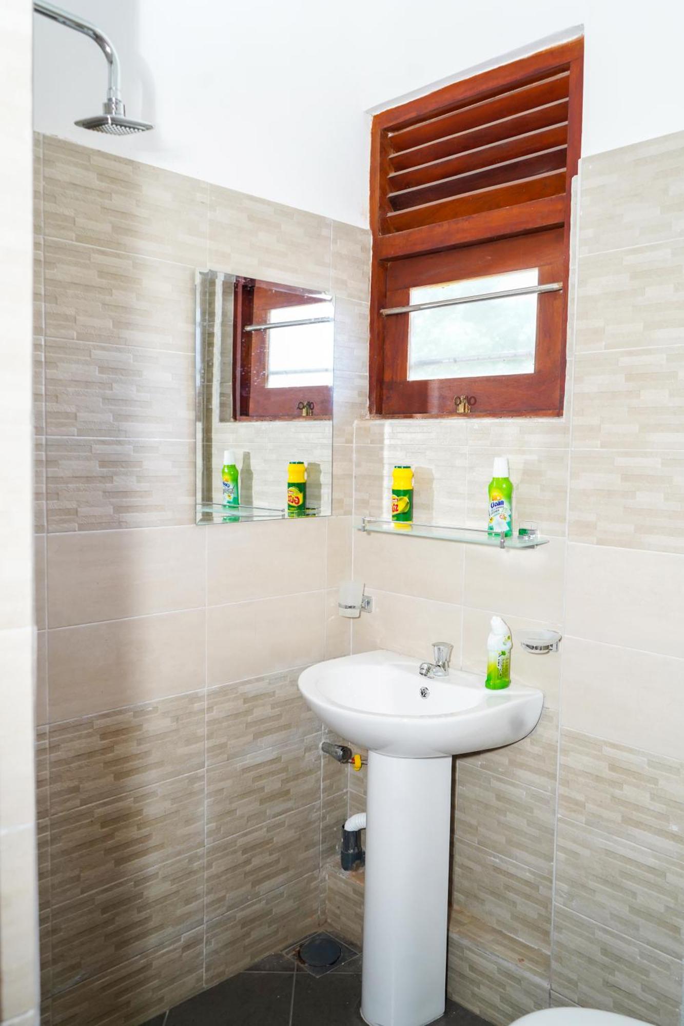 Stay At Richmondhill Гале Екстериор снимка